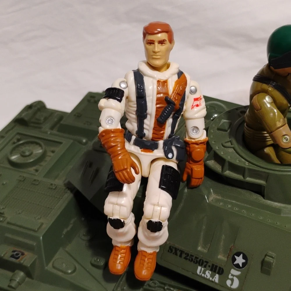 (A-4) GI Joe Mobat Motorized 1982 Battle Tank W 3 80's GI Joe Action Figures